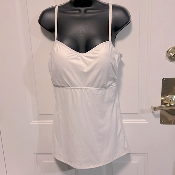 Rhonda Shear Tops - 🔴 CLEARANCE🔖 RHONDA SHEAR WHITE MOLDED PAD WIRELESS BRA CAMI TANK TOP Women’s 1X